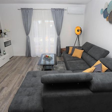 פורץ Apartman Perla Deluxe מראה חיצוני תמונה