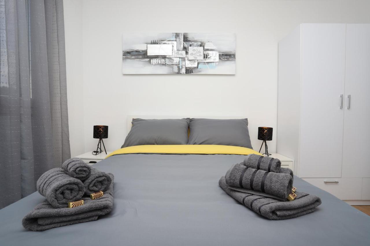 פורץ Apartman Perla Deluxe מראה חיצוני תמונה