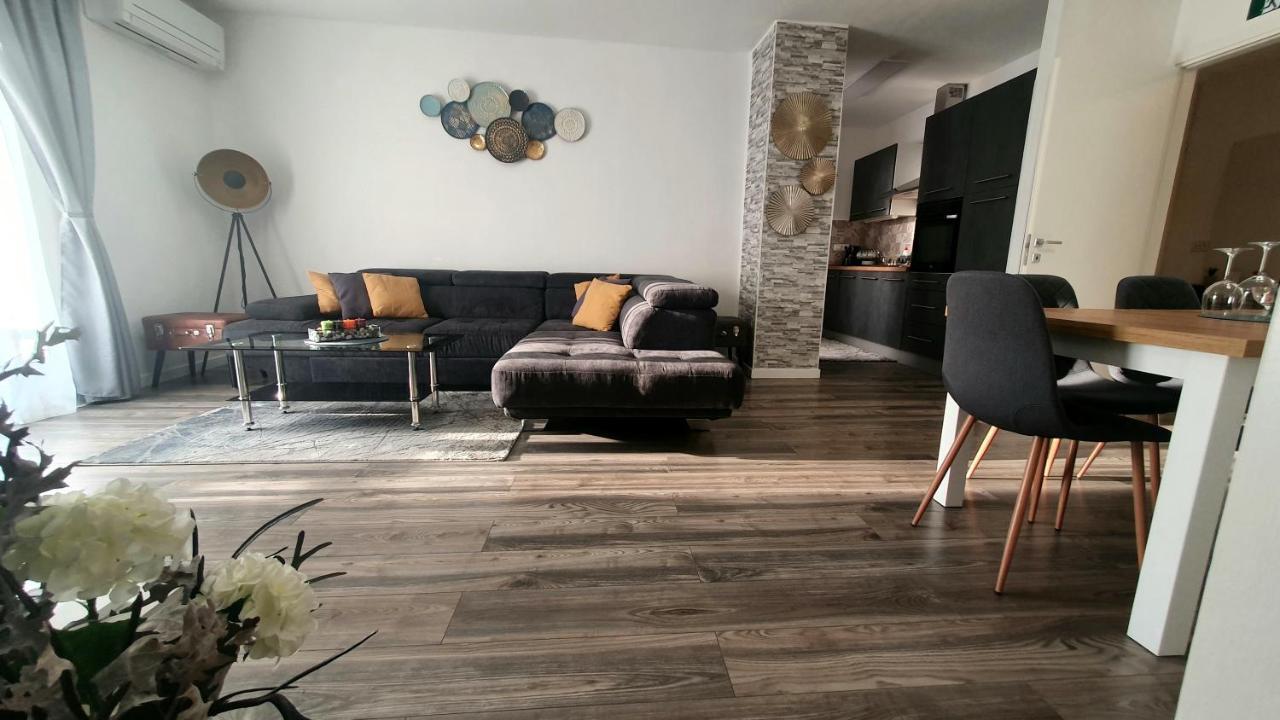 פורץ Apartman Perla Deluxe מראה חיצוני תמונה
