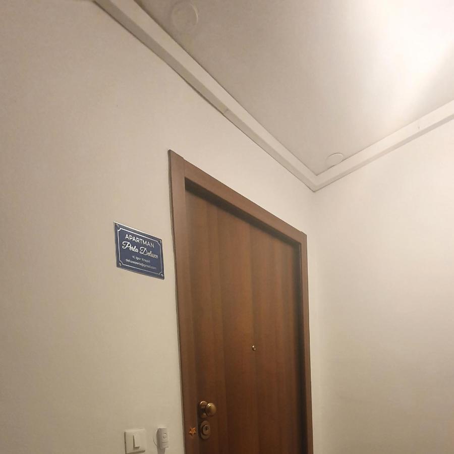 פורץ Apartman Perla Deluxe מראה חיצוני תמונה