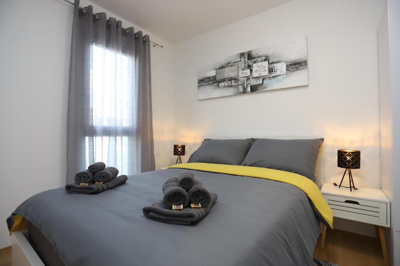 פורץ Apartman Perla Deluxe מראה חיצוני תמונה